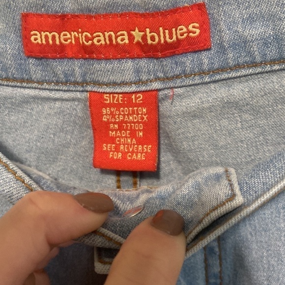 Americana Blues Boutique Womens Cut out embroidered capris | Size 12 | NWOT - Picture 6 of 12